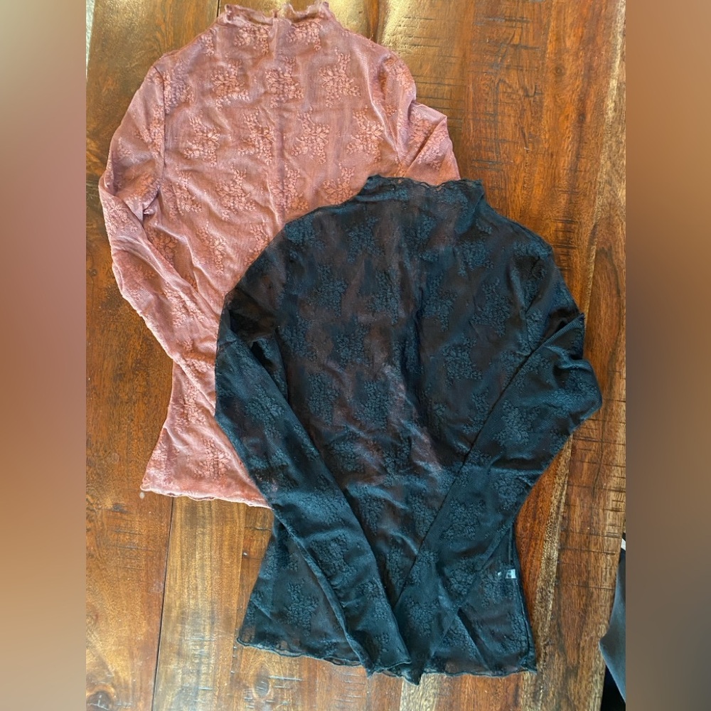 Lace Long Sleeve Tops in Black and Dusty Rose - Picture 5 of 8